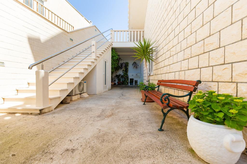 Sunshine Apartments Дубровник Экстерьер фото
